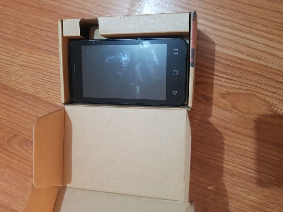 Lot telefoane Vodafone noi in cutie