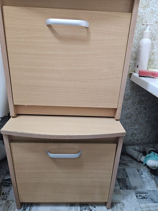 Продам две тумбочки