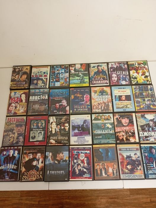 Видео кассеты. СД диски