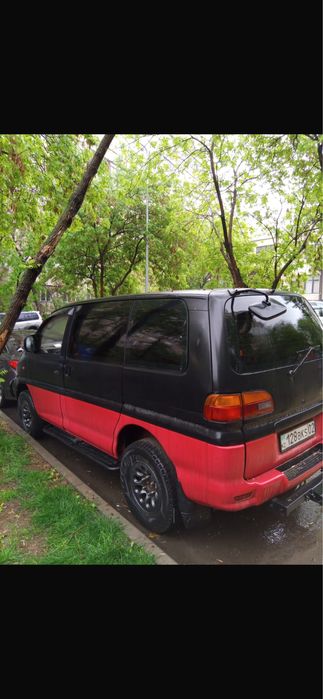 продаю  машину