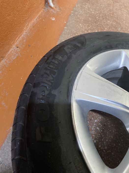 Шины с дисками R15 продаю