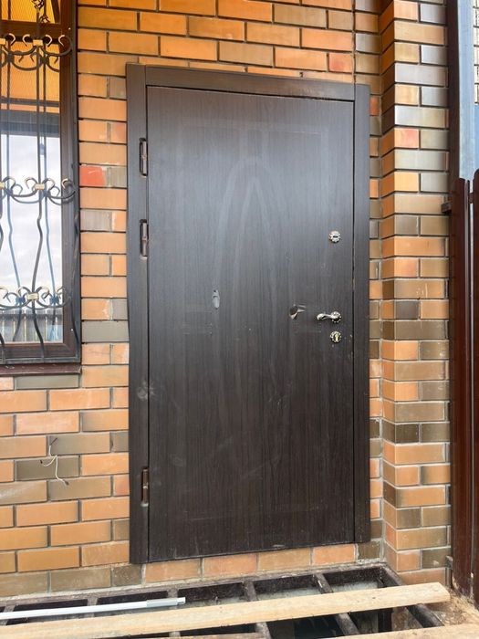 Дверь входная Броня