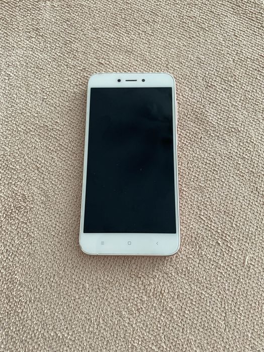 Redmi 5 A в идеальном состоянии