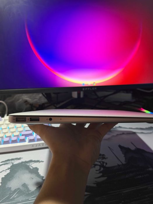 Macbook air | core i5