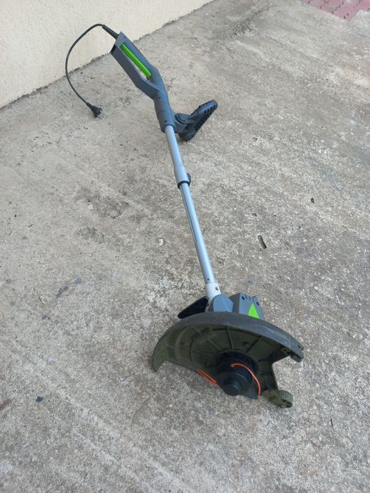 Cositoare-Trimer electric ierba