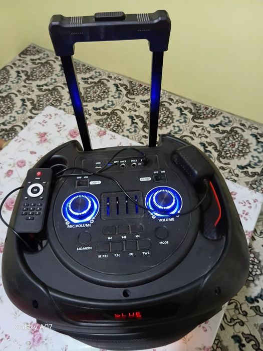 Кучли Блютуз Колонка NDR сотилади! (Караоке + RGB Чироқлар)