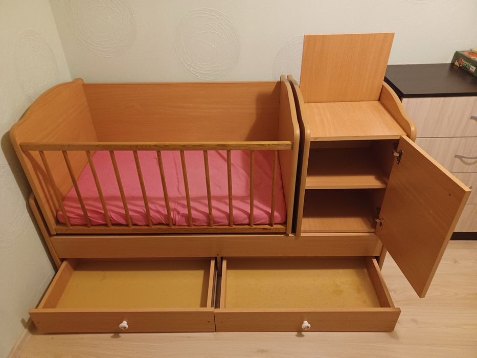 Продавам детска кошара