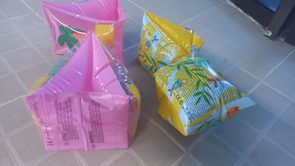 Плавательный балоны , нарукавники, лопатки для плавания