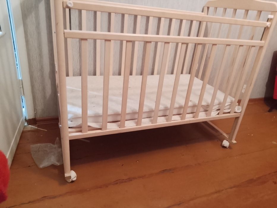 Кроватка детская