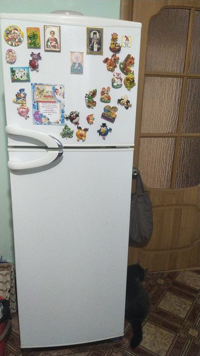 Продам холодильник б/у