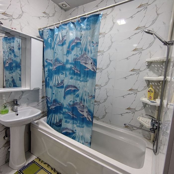 Чирчиқ марказида 3 хонали евротаъмирланган