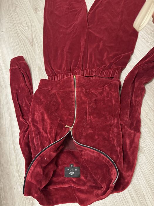 Junona велурен сет