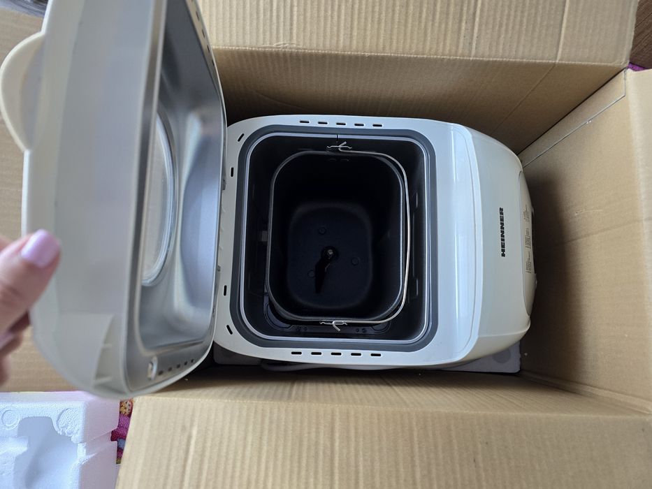 Bread Maker Heinner