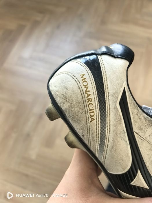 Продам бутсы Мизуно оригинальные