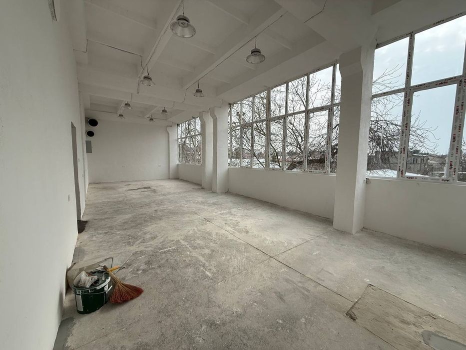 Сдаём в аренду помещение для малого и среденего бизнеса.