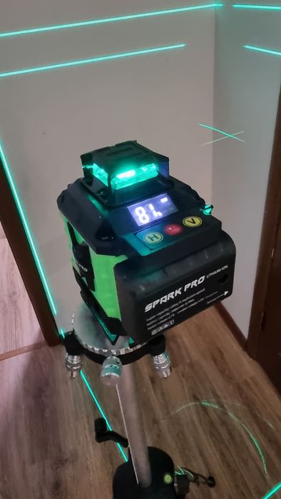 Лазерный уровень 4D 16 линий