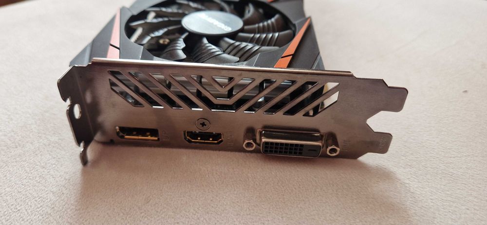 Placa video  RX460 2gb gddr5