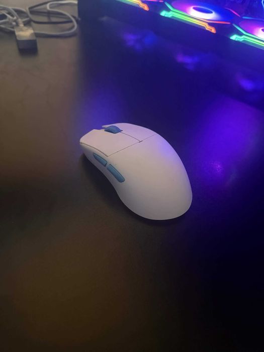 Lamzu atlantis mini pro 4k