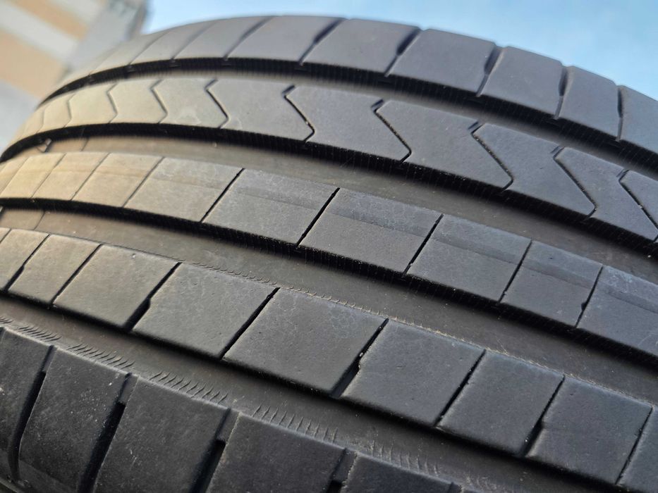 2бр Летни гуми 215 45 17 - Hankook