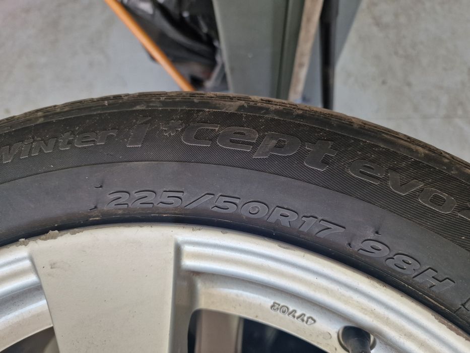 Гуми с Джанти за БМВ Ф10, Ф11 225/50 R17