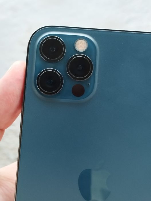 Iphone 12 pro sotiladi
