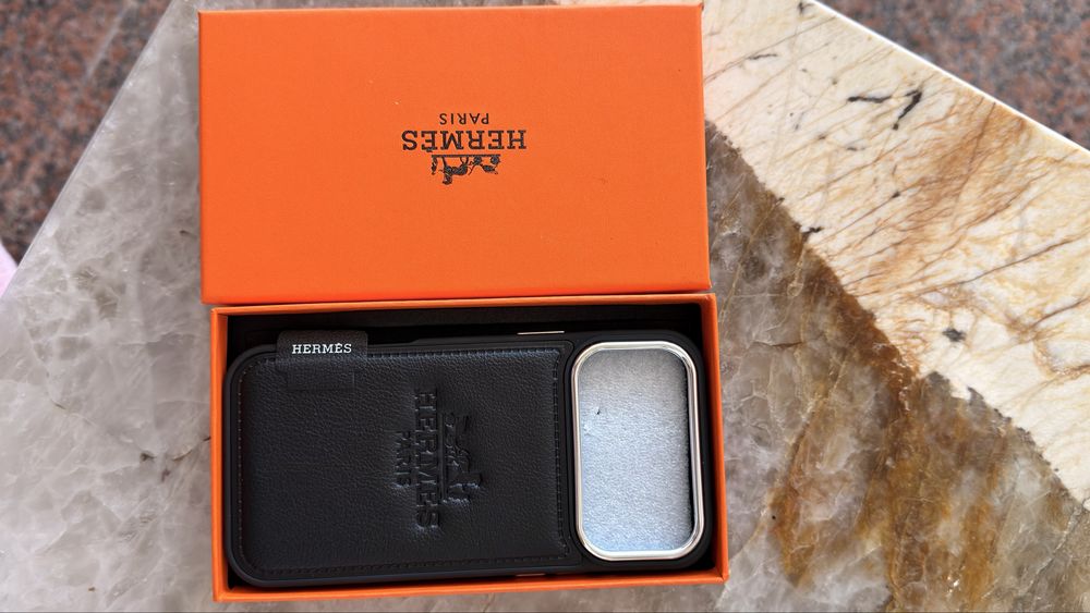 Husa Hermes Iphone 17 Pro Max noua in cutie
