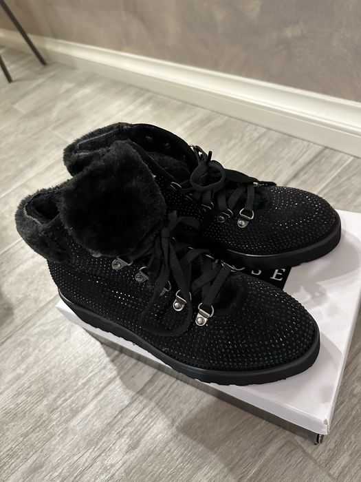 Нови боти с пух вътре 37 номер