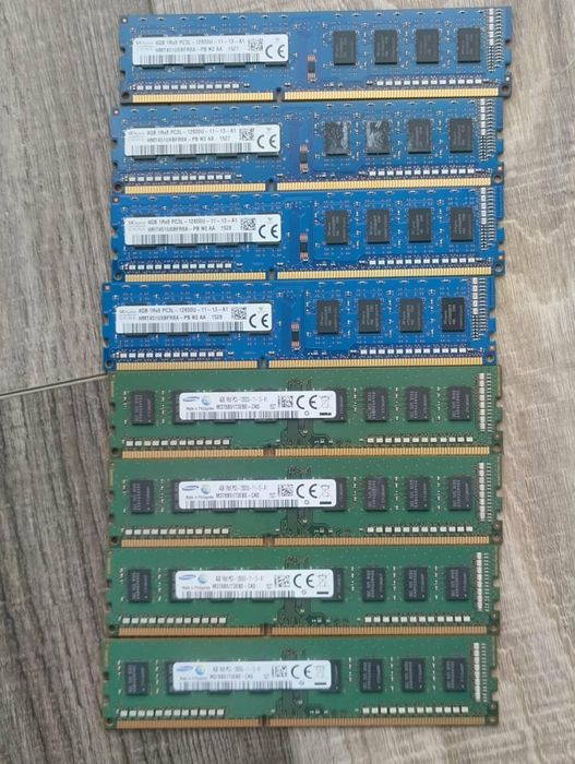 Vind rami 4gb ddr 3 preț 49 ron buc