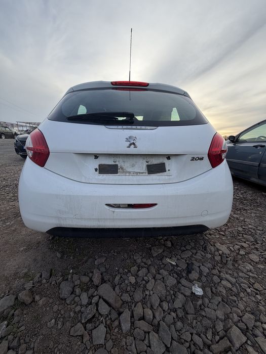 Пежо 208 1.3 82 кс бензин 2012г на части