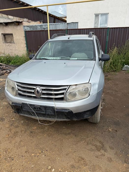 Продам рено дастер  2014қ