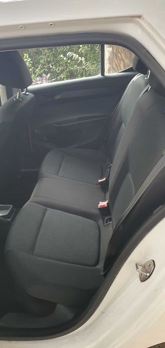 Шкода фабиа 1,1 бензин газ заводска.