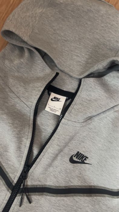 bluza nike tech