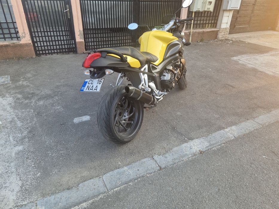 Vând BMW K1200R,
