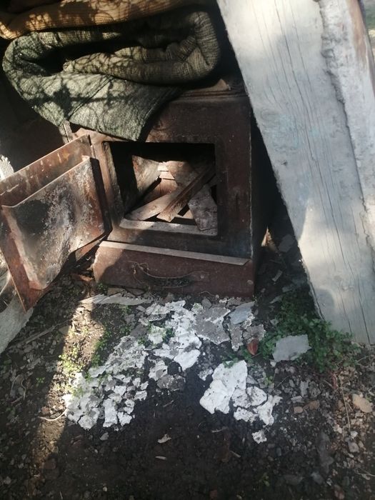 Печка под уголь продам