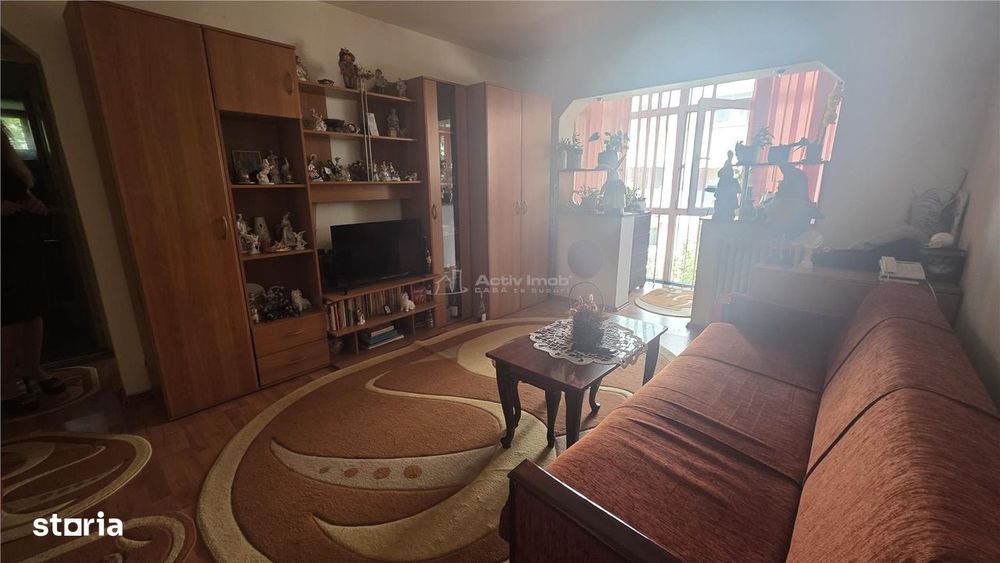 Apartament 2 semidecomandat, etaj 1 - Rovine — fotografia 1