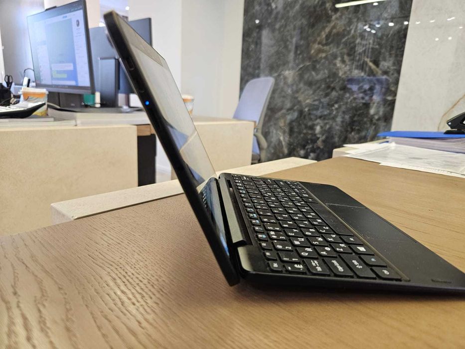 Планшет - ноутбук ACER ONE 10