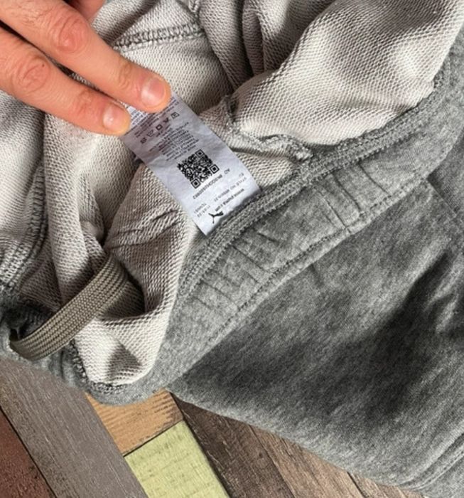 Pantaloni scurti Puma marime L