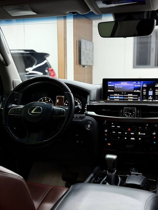 Lexus LX570   Насия. савдога. берилади