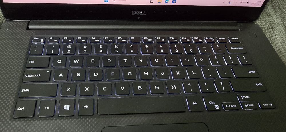 Лаптоп Dell Precision 5530
Висок клас мобилна работна станция,изключит