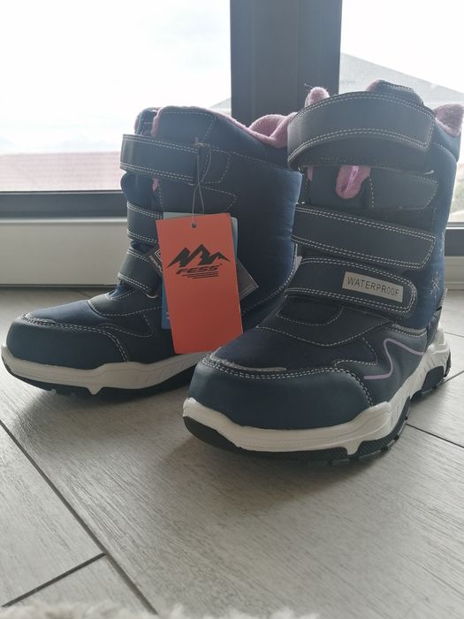 Сапоги зимние на девочку НОВЫЕ!