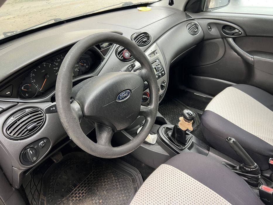 FORD Focus 2004 — imagine 5