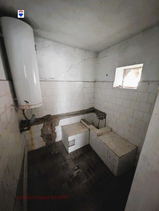 Къща с двор за продажба гр. Две могили