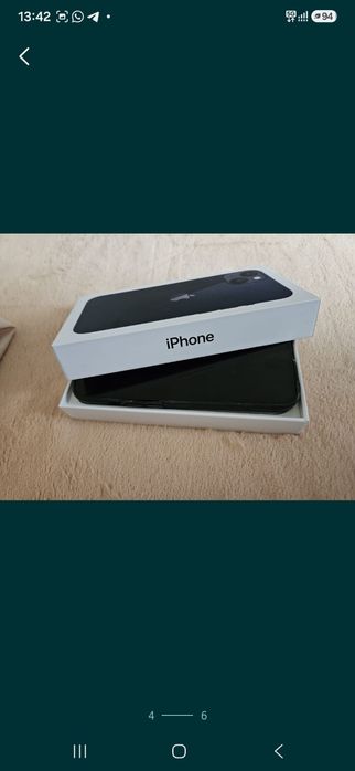Мобильный телефон IPhone 13
