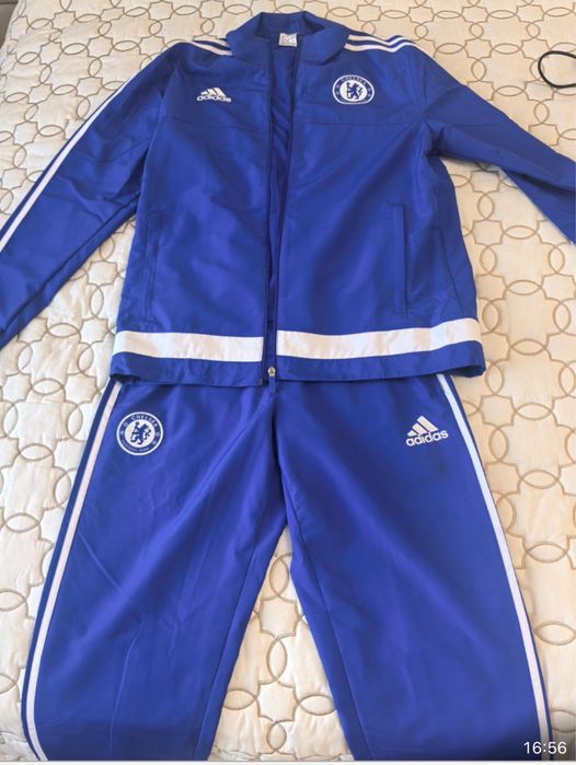 Спортивный костюм