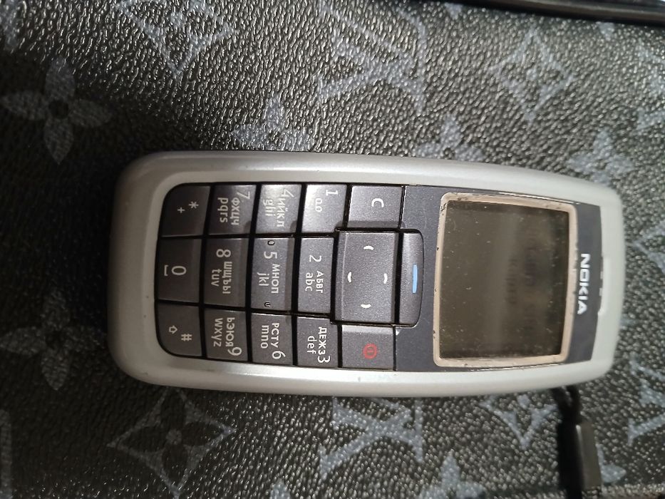 Assalom alekum telefon sotiladi Original Nokia 2600