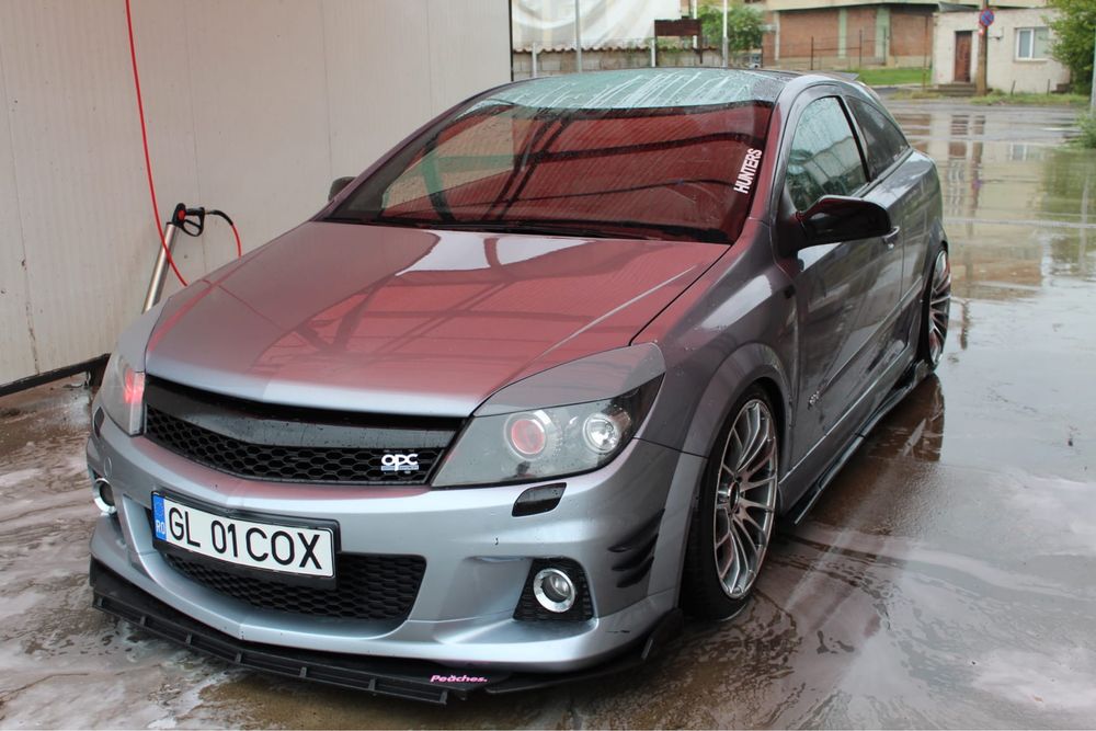 Opel Astra H GTC OPC LINE 2