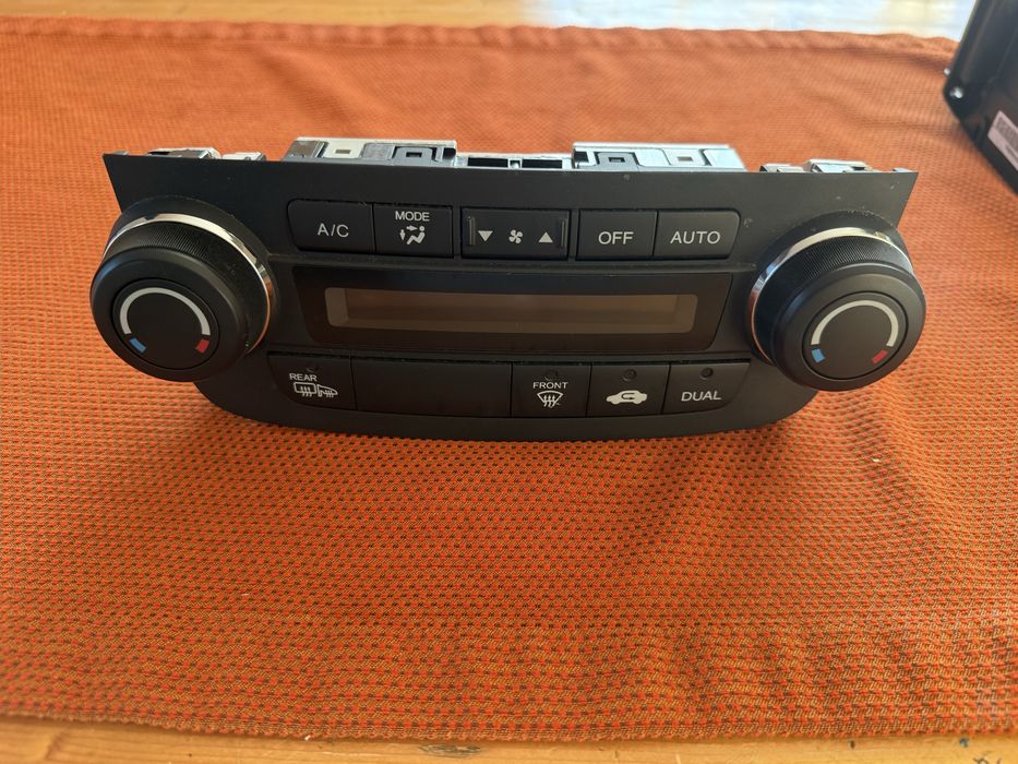 Управление климатик Honda CR-V III генерация