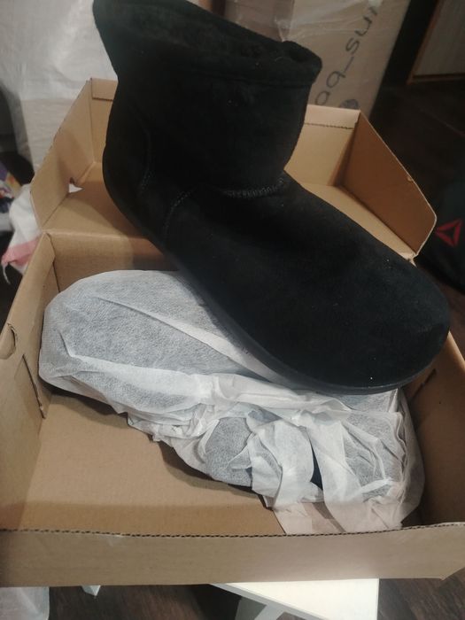 Продам сапоги новые