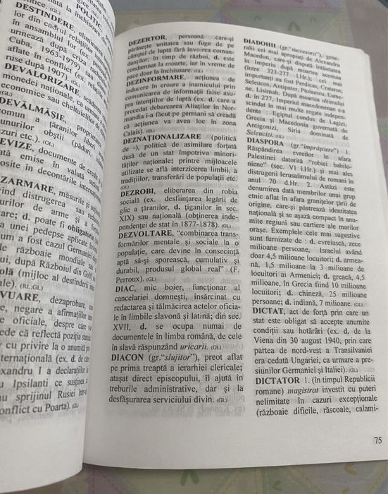 2 Dictionare de termeni istorici/Gabriel Leahu/Ioan Murariu