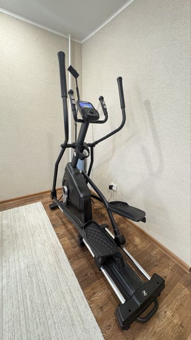 Продается Тренажер элипс